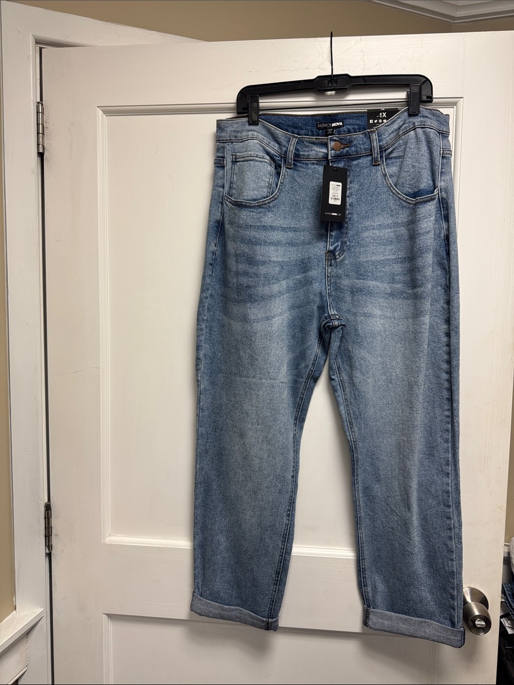 Fashion Nova Light Blue Women’s Relaxed Jeans